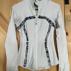 Lululemon White Define Jacket - Size 4
